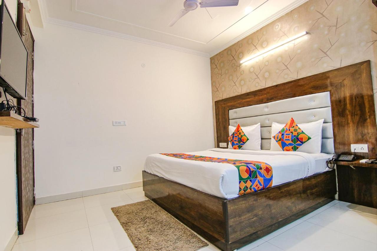 Fabhotel Airport Avalon Near Igi Airport New Delhi Exterior photo